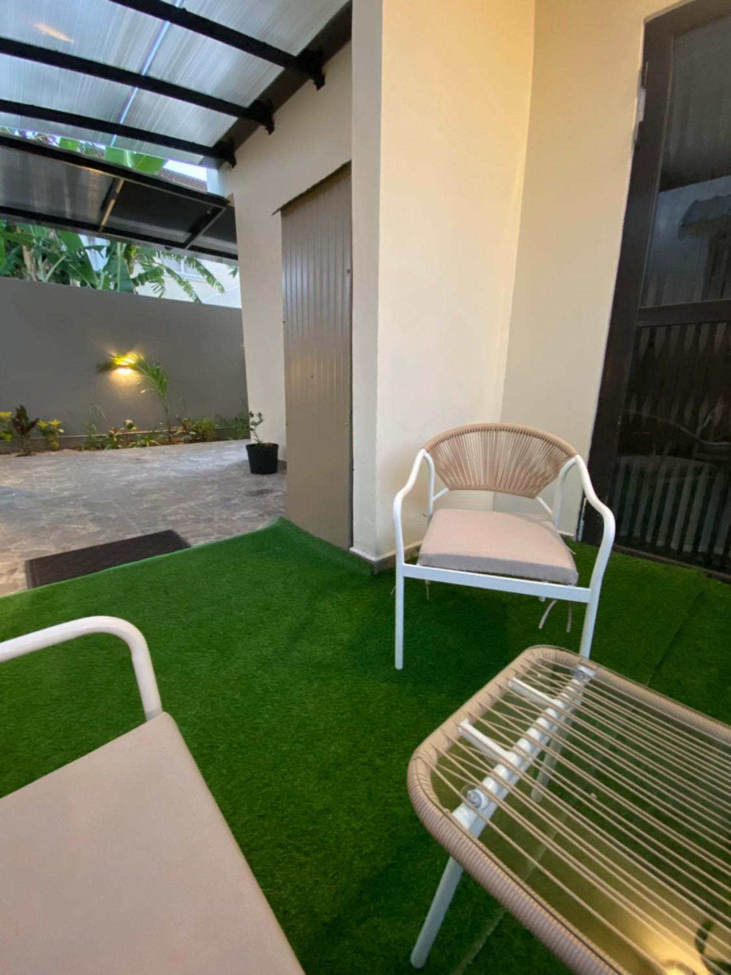 Luxury Retreat At Aqua Breeze Apartment, Flic En Flac ภายนอก รูปภาพ
